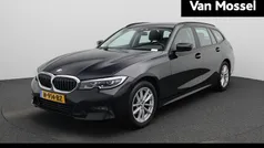 Zwart Gebruikt 2021 BMW 318 Basis Stationwagen | € 26.900 (Eerlijke prijs)