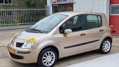 Beige Gebruikt 2006 Renault Modus MPV | € 2.750 (Eerlijke prijs)