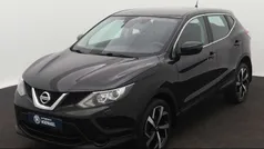 Zwart Gebruikt 2017 Nissan Qashqai Visia SUV | € 13.900 (Eerlijke prijs)