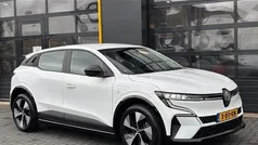 Gebruikt 2022 Renault Mégane IV Equilibre Hatchback | € 22.900 (Goede deal)