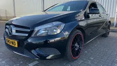 Zwart Gebruikt 2014 Mercedes A180 Prestige Hatchback | € 10.950 (Eerlijke prijs)