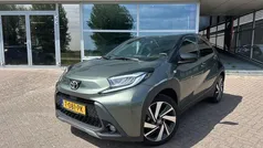 Groen Gebruikt 2023 Toyota Aygo Envy Hatchback | € 19.650 (Eerlijke prijs)