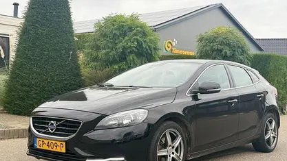 Occasion Volvo V40 Business Edition 120 PK (88 kW) 2015 Zwart Hatchback