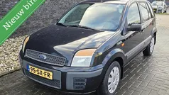 Zwart Gebruikt 2006 Ford Fusion MPV | € 1.250 (Eerlijke prijs)