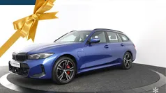 Blauw Gebruikt 2024 BMW 330e M Sport Stationwagen | € 44.800 (Super prijs)