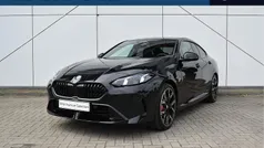 Zwart, metallic lak Gebruikt 2025 BMW 220 M Sport Coupé | € 39.950 (Super prijs)