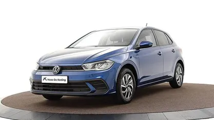 Blauw Gebruikt 2023 VW Polo Life Hatchback | € 18.940 (Goede deal)