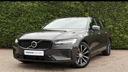Grijs Occasion 2025 Volvo V60 Plus Stationwagen | € 48.940 (Eerlijke prijs)