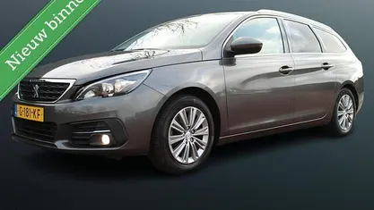 Gebruikt 2019 Peugeot 308 SW Premium Stationwagen | € 11.888 (Goede deal)