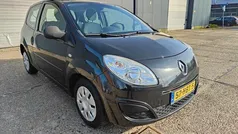 Zwart Gebruikt 2008 Renault Twingo Authentique Hatchback | € 1.875 (Eerlijke prijs)