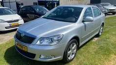 Grijs Gebruikt 2011 Skoda Octavia Ambition Hatchback | € 5.750 (Eerlijke prijs)