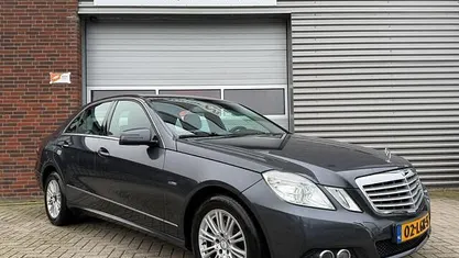 Gebruikt 2010 Mercedes E200 Elegance Sedan | € 7.944 (Eerlijke prijs)