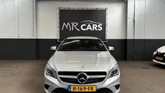 Grijs Gebruikt 2015 Mercedes CLA200 Prestige Sedan | € 16.900 (Eerlijke prijs)