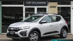 Grijs Gebruikt 2023 Dacia Sandero Expression Hatchback | € 23.040 (Eerlijke prijs)