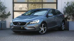 Gebruikt 2017 Volvo V40 Momentum Stationwagen | € 18.985 (Eerlijke prijs)