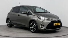Grijs Gebruikt 2019 Toyota Yaris Hybrid Executive Hatchback | € 17.999 (Eerlijke prijs)