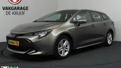 Groen Gebruikt 2020 Toyota Corolla Business Edition Stationwagen | € 20.195 (Eerlijke prijs)