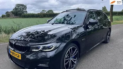 Occasion 2022 BMW 330e M Sport Stationwagen | € 35.950 (Eerlijke prijs)