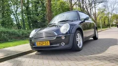 Zwart Gebruikt 2004 Mini ONE Hatchback | € 1.990 (Eerlijke prijs)