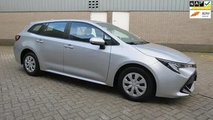 Occasion Toyota Corolla Comfort 116 PK (85 kW) 2020 Grijs (metallic) Stationwagen