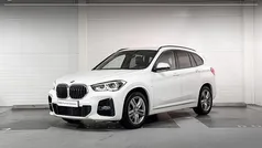 Mineralweiss metallic (a96) (wit metallic) Gebruikt 2021 BMW X1 Executive SUV | € 31.900 (Eerlijke prijs)