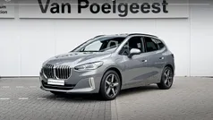 Skyscraper grey metallic (grijs metallic) Gebruikt 2024 BMW 225 Active Tourer Comfort Edition MPV | € 45.900 (Eerlijke prijs)