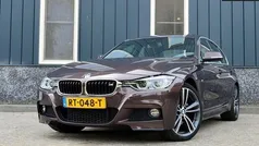 Gebruikt 2017 BMW 330 Executive Sedan | € 27.950 (Eerlijke prijs)