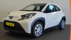 Wit Gebruikt 2024 Toyota Aygo Play Hatchback | € 19.740 (Goede deal)