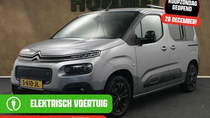 Grijs Gebruikt 2021 Citroën e-Berlingo Shine MPV | € 21.450 (Goede deal)