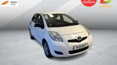 Wit Gebruikt 2011 Toyota Yaris Hatchback | € 4.450 (Eerlijke prijs)