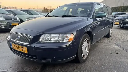 Gebruikt 2005 Volvo V70 Kinetic Stationwagen | € 1.400 (Super prijs)
