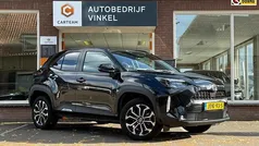 Zwart Gebruikt 2024 Toyota Yaris Cross Edition SUV | € 30.995 (Eerlijke prijs)