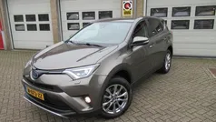 Gebruikt 2017 Toyota RAV4 SUV | € 20.450 (Eerlijke prijs)