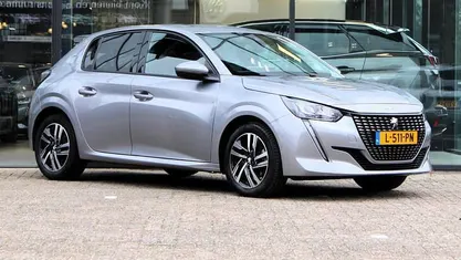 Occasion 2021 Peugeot 208 Allure Hatchback | € 16.987 (Eerlijke prijs)