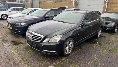 Gebruikt 2011 Mercedes E200 Avantgarde Sedan | € 3.950 (Goede deal)
