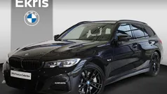 Zwart Gebruikt 2022 BMW 330e M Sport Stationwagen | € 38.900 (Eerlijke prijs)