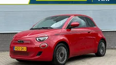 Gebruikt 2025 Fiat 500e Comfort Hatchback | € 25.685 (Eerlijke prijs)