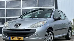 Grijs Gebruikt 2009 Peugeot 206+ Hatchback | € 2.999 (Eerlijke prijs)