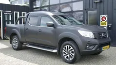 Zwart Gebruikt 2017 Nissan Navara Tekna Pickup | € 29.899 (Goede deal)