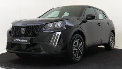 Zwart Occasion 2023 Peugeot e-2008 Active SUV | € 21.925 (Super prijs)