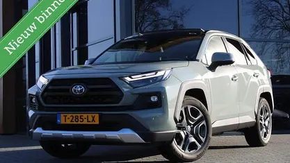 Groen Gebruikt 2023 Toyota RAV4 SUV | € 44.450 (Eerlijke prijs)