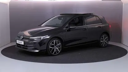Gebruikt 2024 VW Golf VIII Edition Hatchback | € 34.949 (Eerlijke prijs)