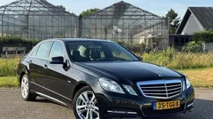 Zwart, metallic lak Gebruikt 2010 Mercedes E200 Avantgarde Sedan | € 8.990 (Eerlijke prijs)