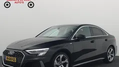 Zwart Gebruikt 2021 Audi A3 S-Line Sedan | € 18.888 (Goede deal)