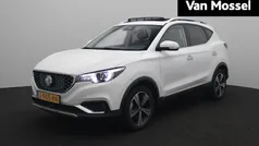 Wit Gebruikt 2020 MG ZS Luxury Sedan | € 15.495 (Eerlijke prijs)