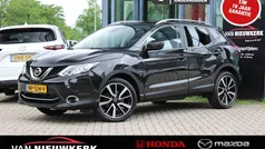 Zwart Gebruikt 2017 Nissan Qashqai Tekna SUV | € 15.490 (Eerlijke prijs)