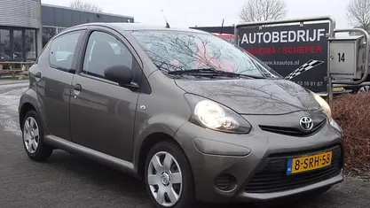 Occasion 2013 Toyota Aygo Hatchback | € 3.999 (Eerlijke prijs)
