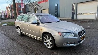 Grijs Gebruikt 2009 Volvo V70 Summum Stationwagen | € 6.750 (Super prijs)