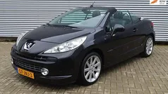 Zwart (metallic) Gebruikt 2009 Peugeot 207 CC Roland Garros Cabriolet | € 4.950 (Eerlijke prijs)