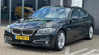 Gebruikt 2016 BMW 520 Luxury Line Sedan | € 18.995 (Eerlijke prijs)